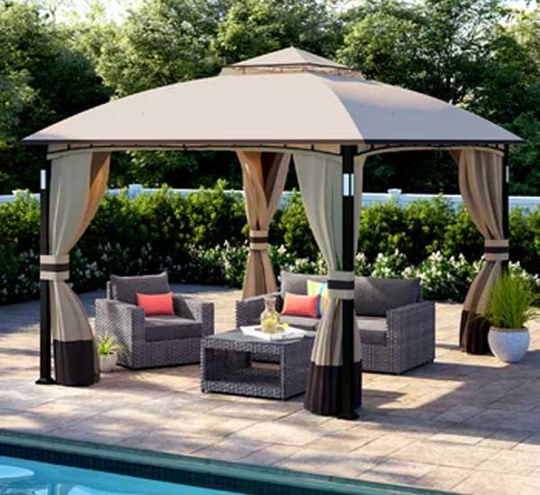 5 Tips to Decorate your Outdoor Living Space | lowrysfurniturestore